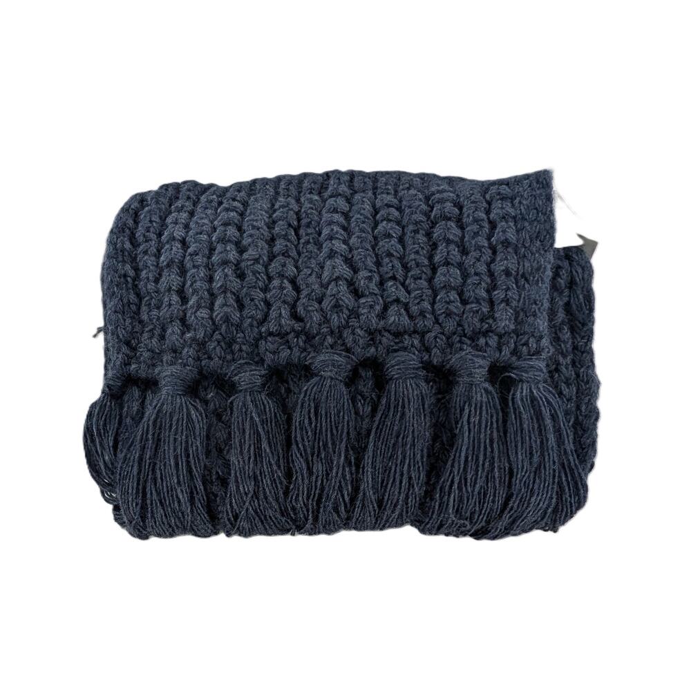 Sole Society Chunky Ribbed Scarf Cable Knit Fringed Hem - Picture 8 of 9